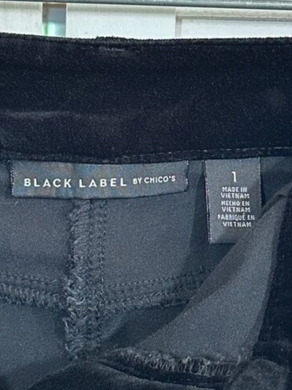 Chico’s Velveteen Pants Size 1.5 (10) Black Stretch Full Length - Picture 9 of 12